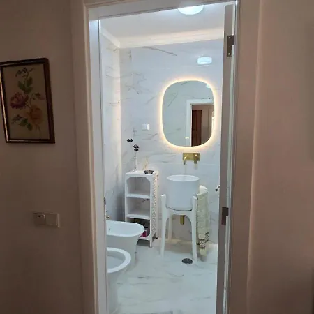 Appartamento Flat In *